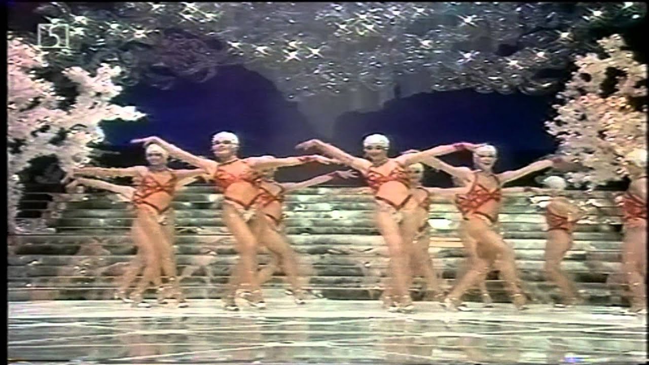 Fensehballett-Striptease