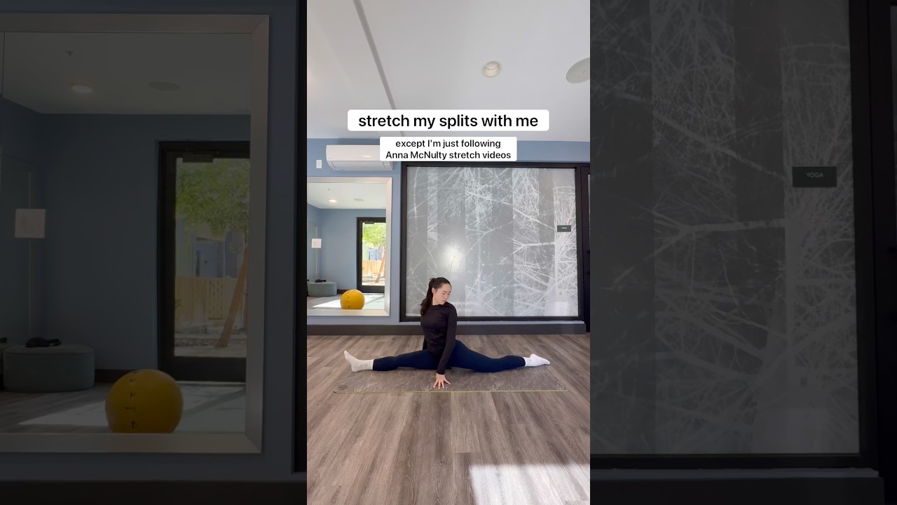 no gatekeeping 🙂‍↔️ her stretch videos are the best #figureskating #iceskating  #adultskater