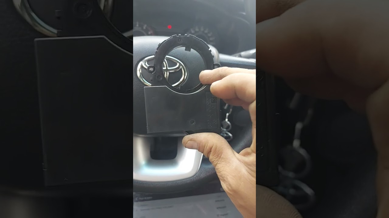 codigo C052696 toyota hilux 2022 sensor angulo fallo
