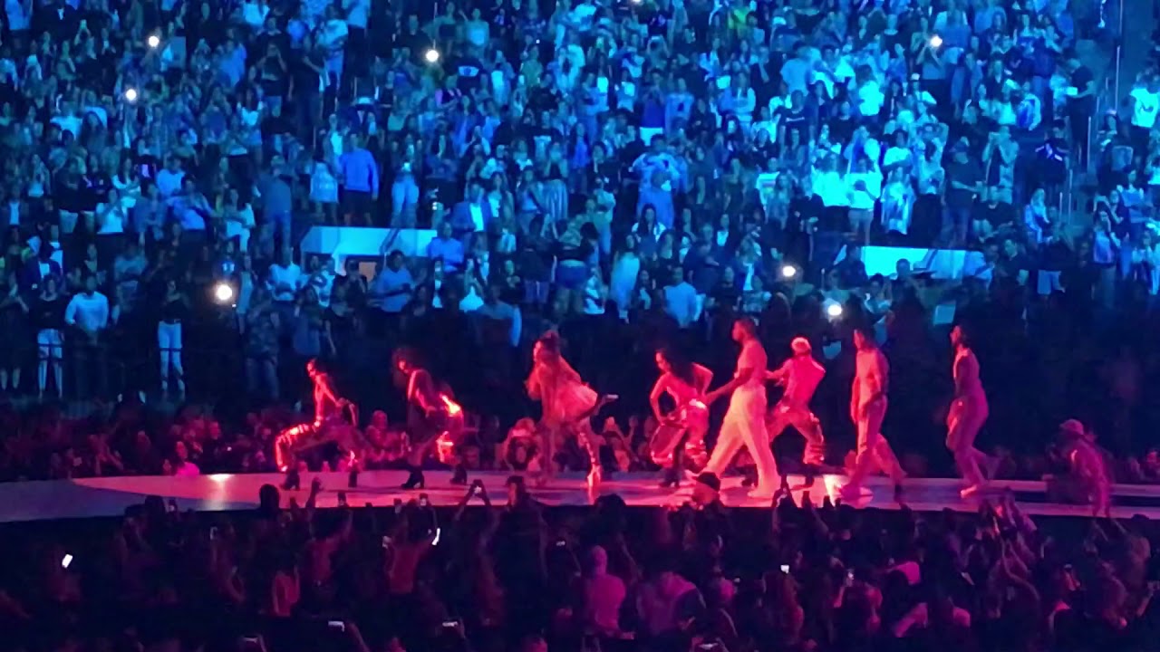 Ariana Grande - Side To Side - Sweetener World Tour - MSG (06/19/2019)