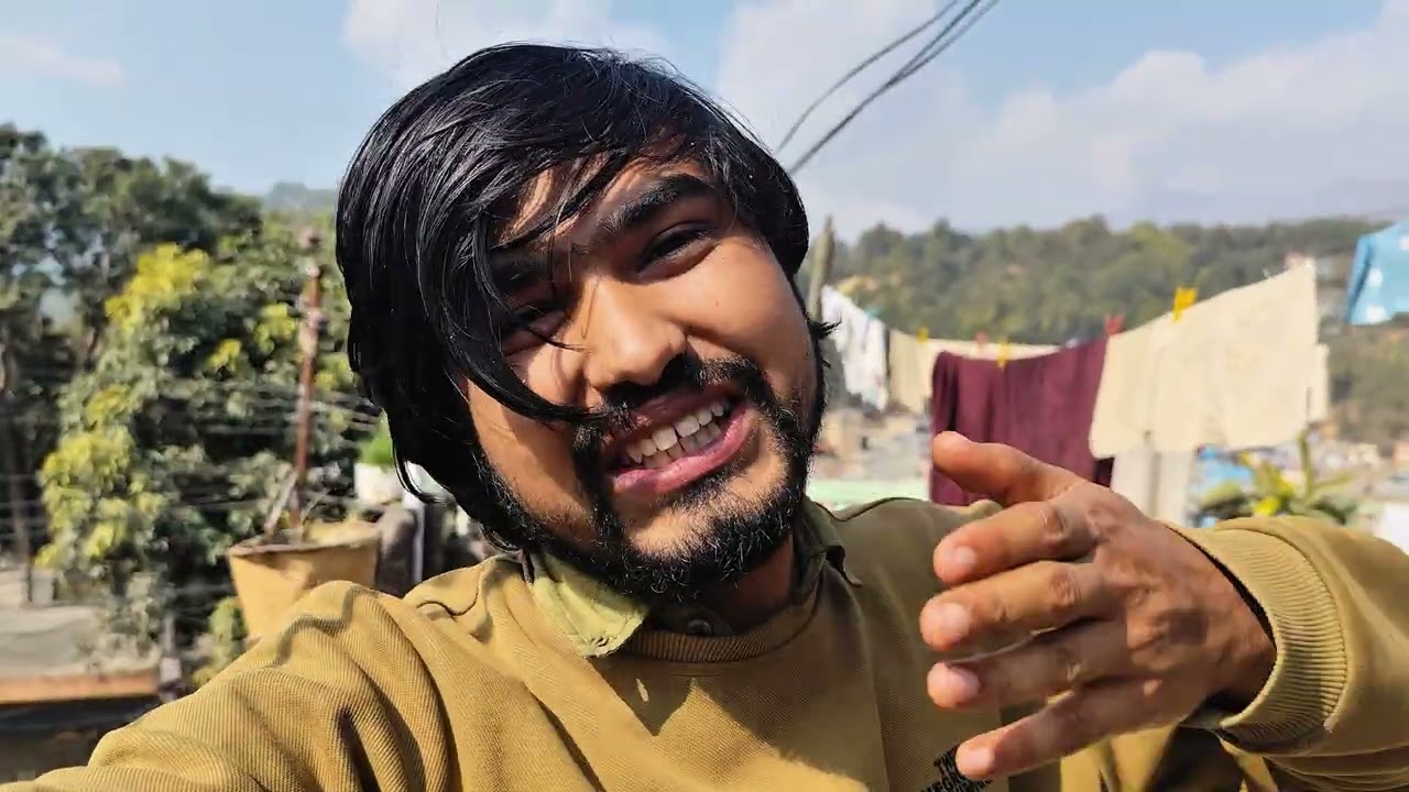 Aaja mummy le grandpa ko lagi Paratha banaidinu vayo