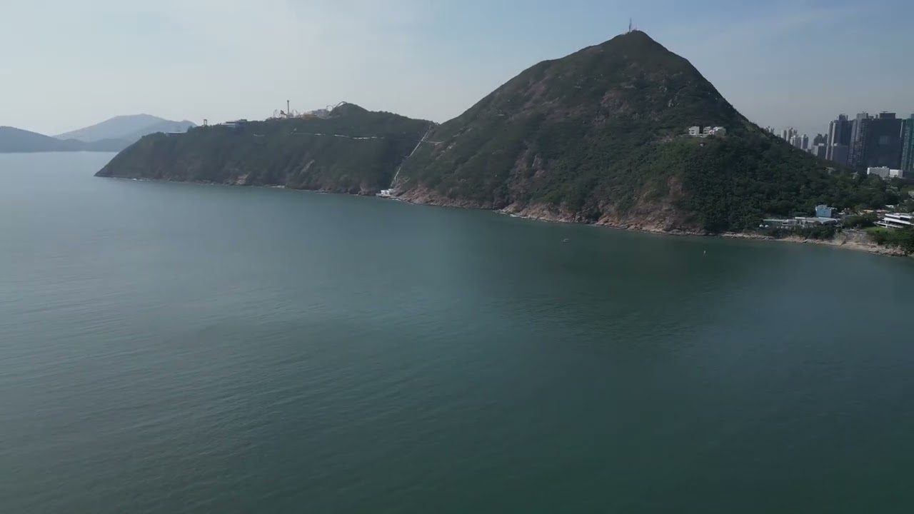 Peaceful 4K Ocean Video - Relaxing Background Music