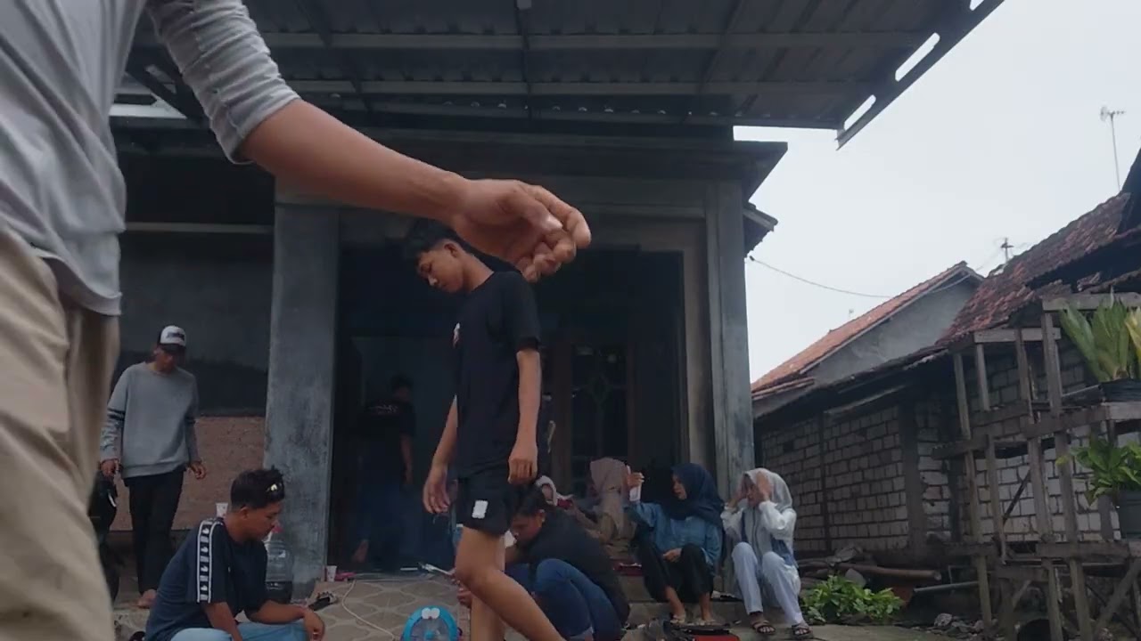 suasana bakar bakar dirumah aan sama 11f7 edisi, biasalah kelas solid