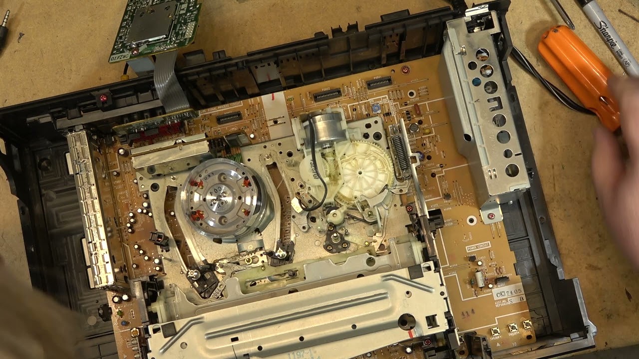Panasonic PVS7670 SVHS VCR has a few problems