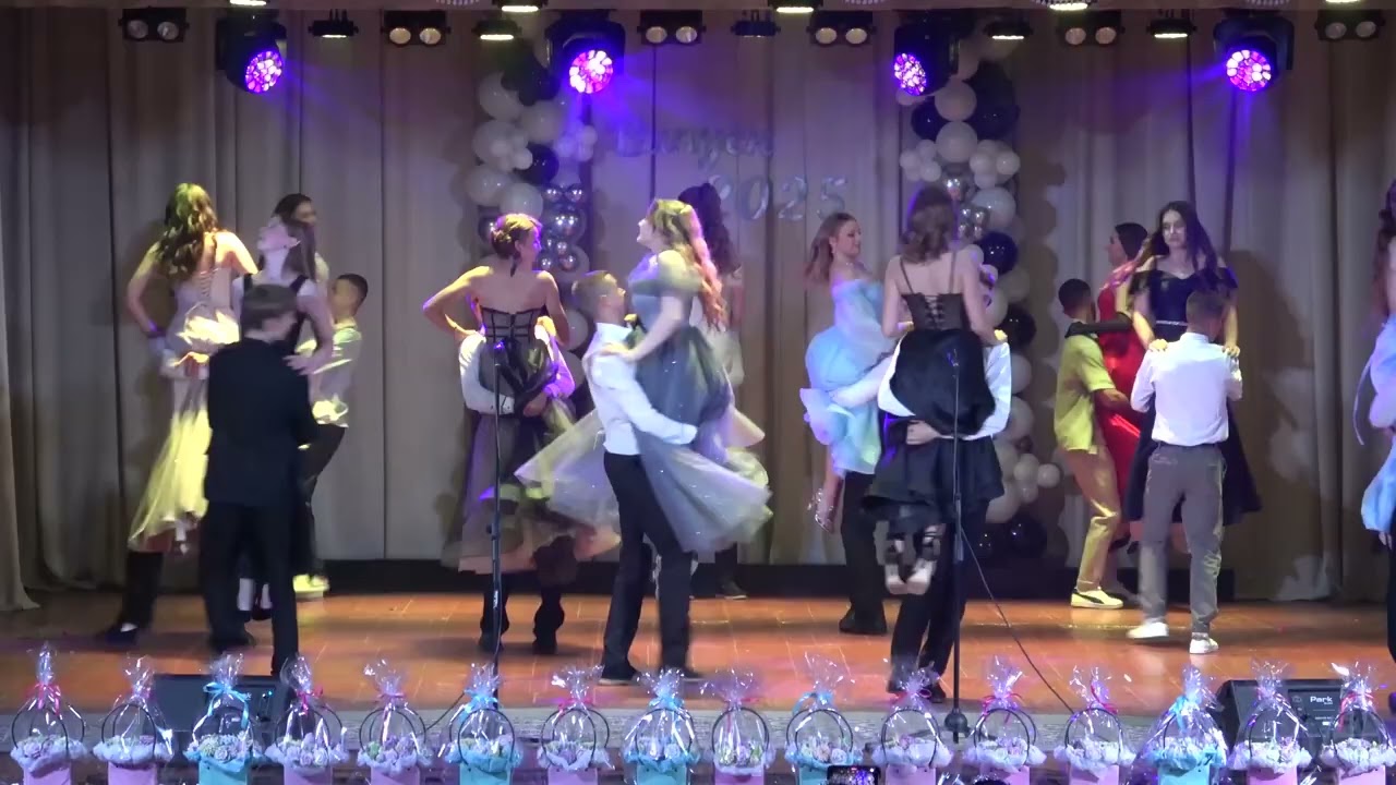 Випускний вальс 11- Б класу (2025 рік)