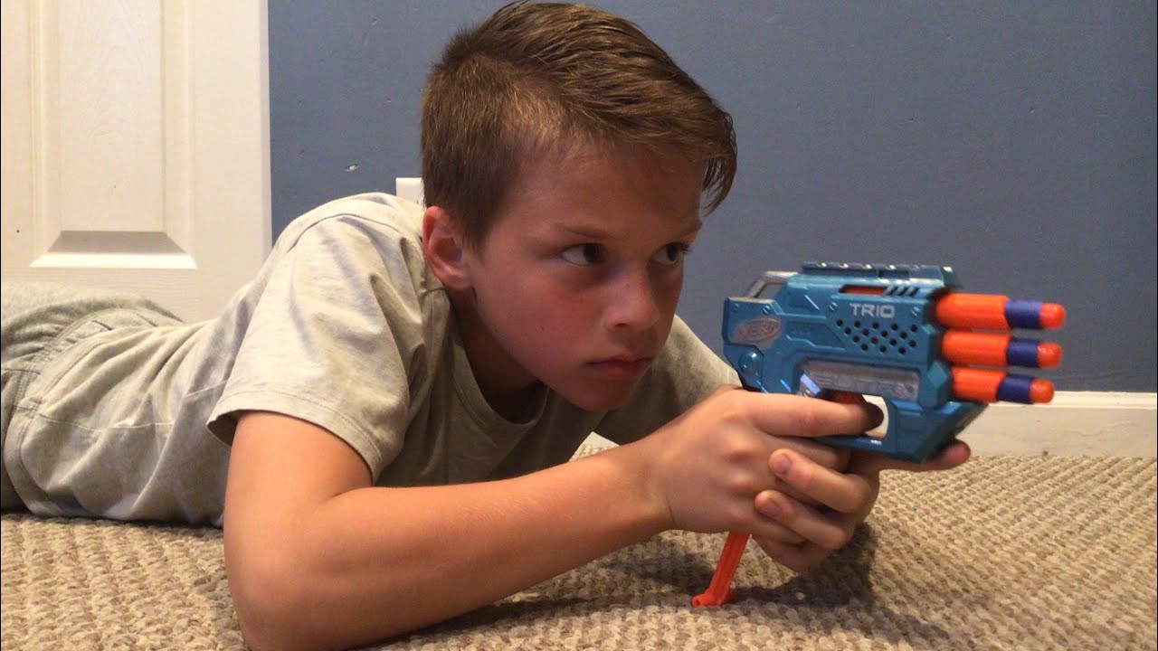 Nerf War Summer Vacation part 1