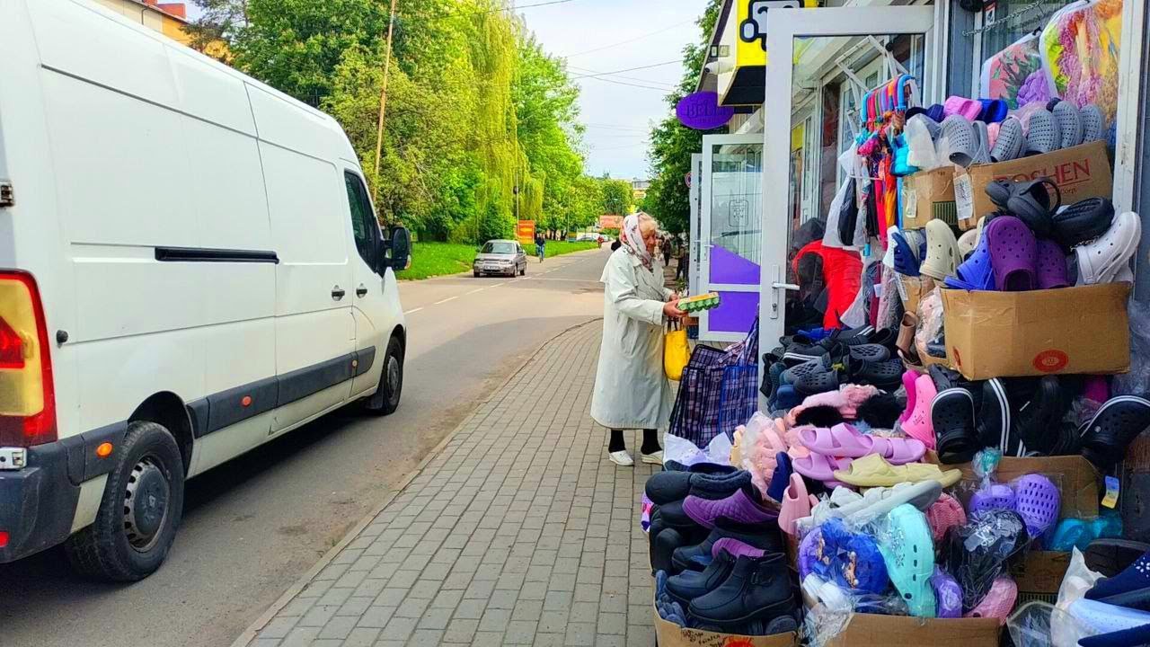 Стебник 2025: Прогулянка від залізничної станції повз ринок в центр до майдану Шевченка 26 травня