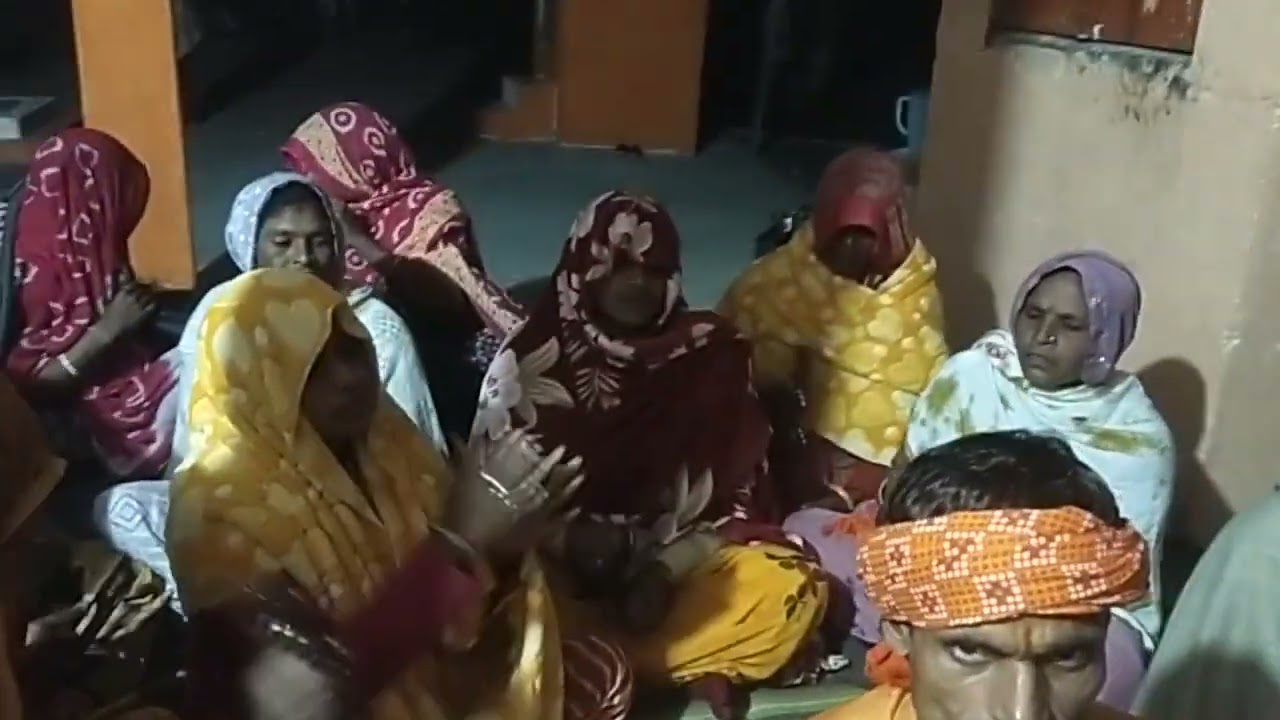 घोड़े स्वर महादेव मंदिर परवलिया में अति सुन्दर भजन कीर्तन करते हुए भगत मकर संक्रांति पर्व मनाया गया 