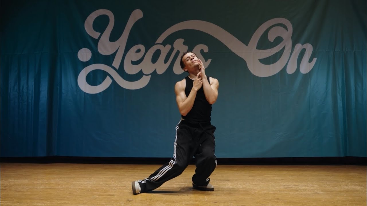 Years On | Will West | Sous la pluie