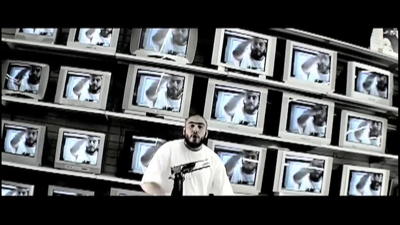 M&eacute;dine - 11 Septembre (Official Clip -18)