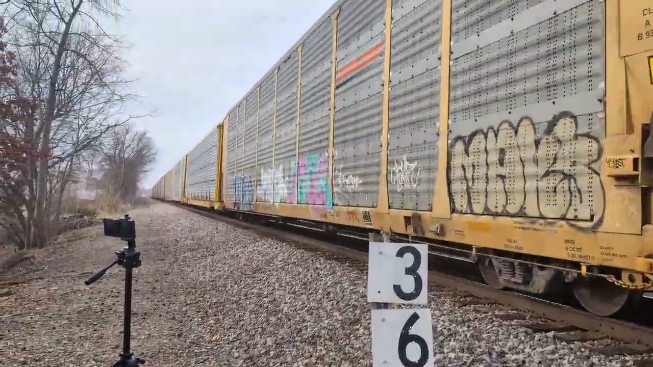 We caught a mixed freight Norfolk Southern in o'fallon, Missouri 
