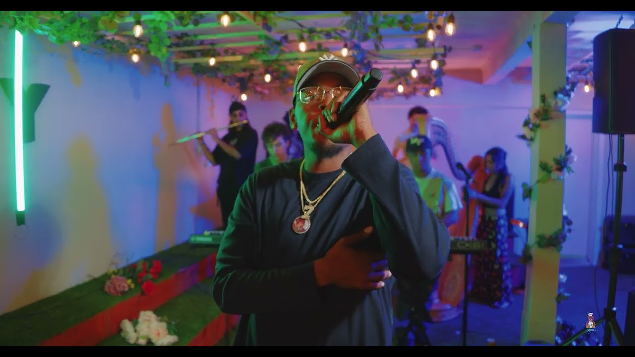 Ice Meez &mdash; Fake Friends при участии The Yee Section | Концерт в The Bakery (режиссёр @Splashthakidd)