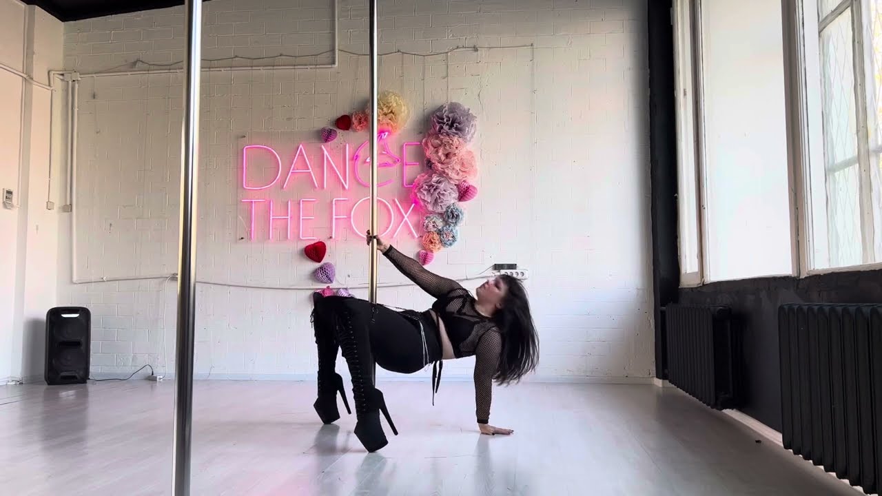 Pole exotic. День открытых дверей в DANCETHEFOX 2024.