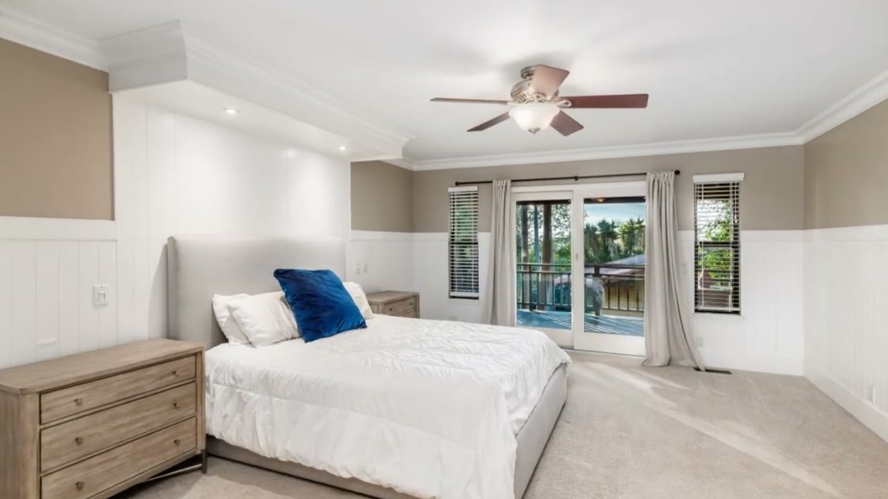 A Rare Coastal Carlsbad Compound With Ocean Views