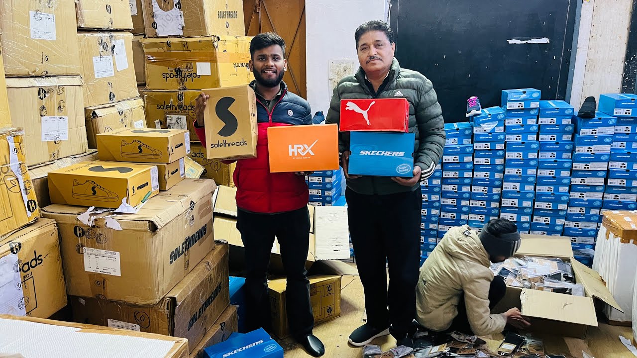 Biggest Shoes Wholesaler ₹300 | Original with Brand Bill | Shoes on Flat Price Inderlok Delhi
