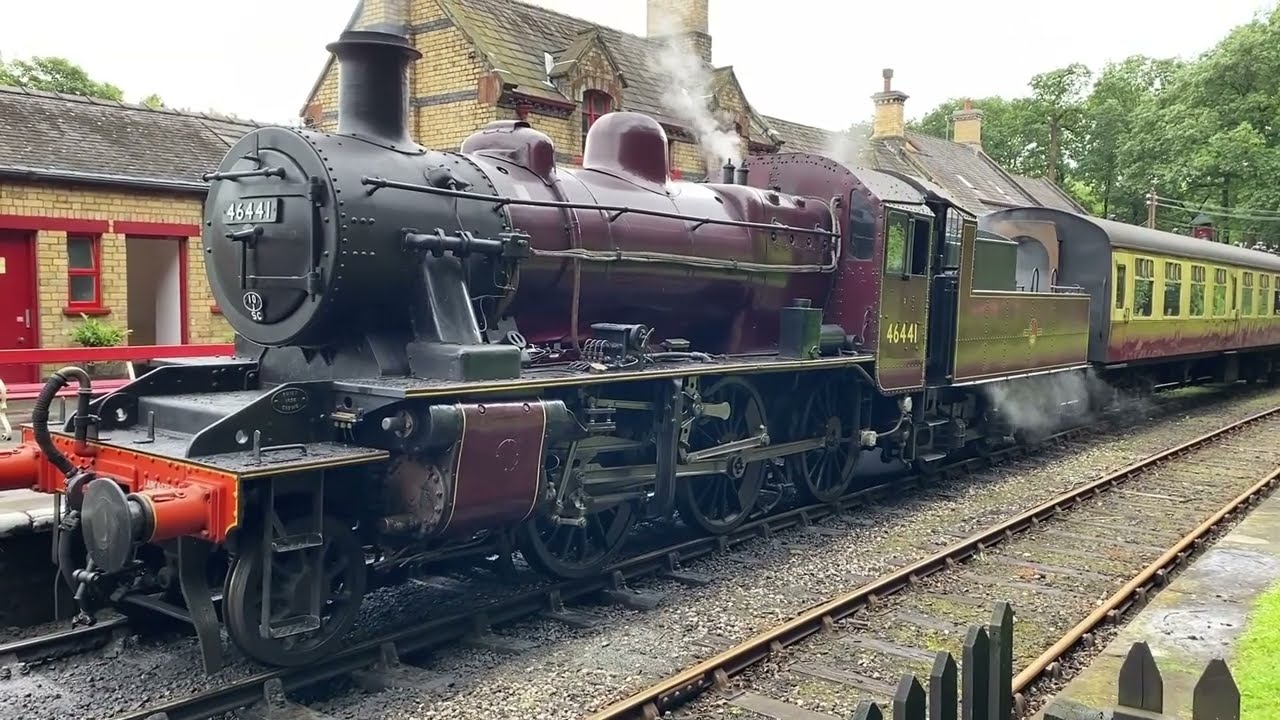 Lakeside & Haverthwaite Railway  46441 2 6 0 LMS Ivatt