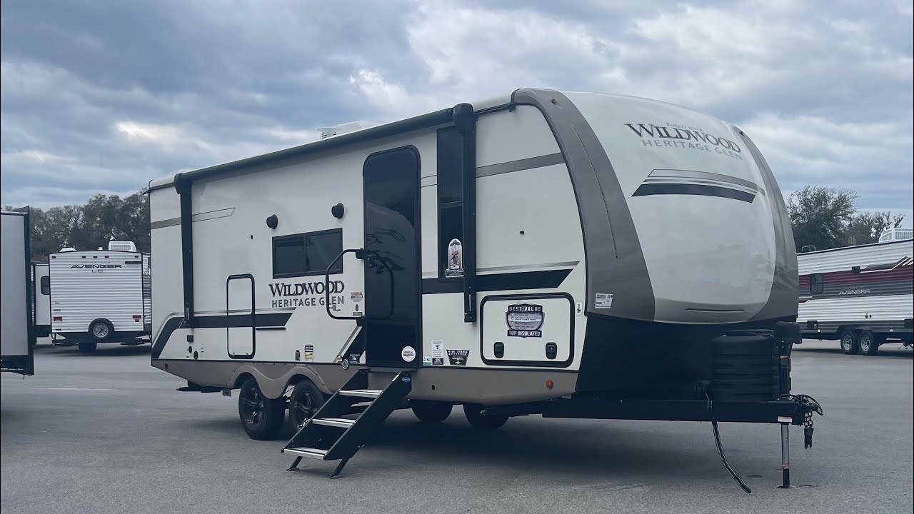 PERFECT Tiny Couples Travel Trailer!