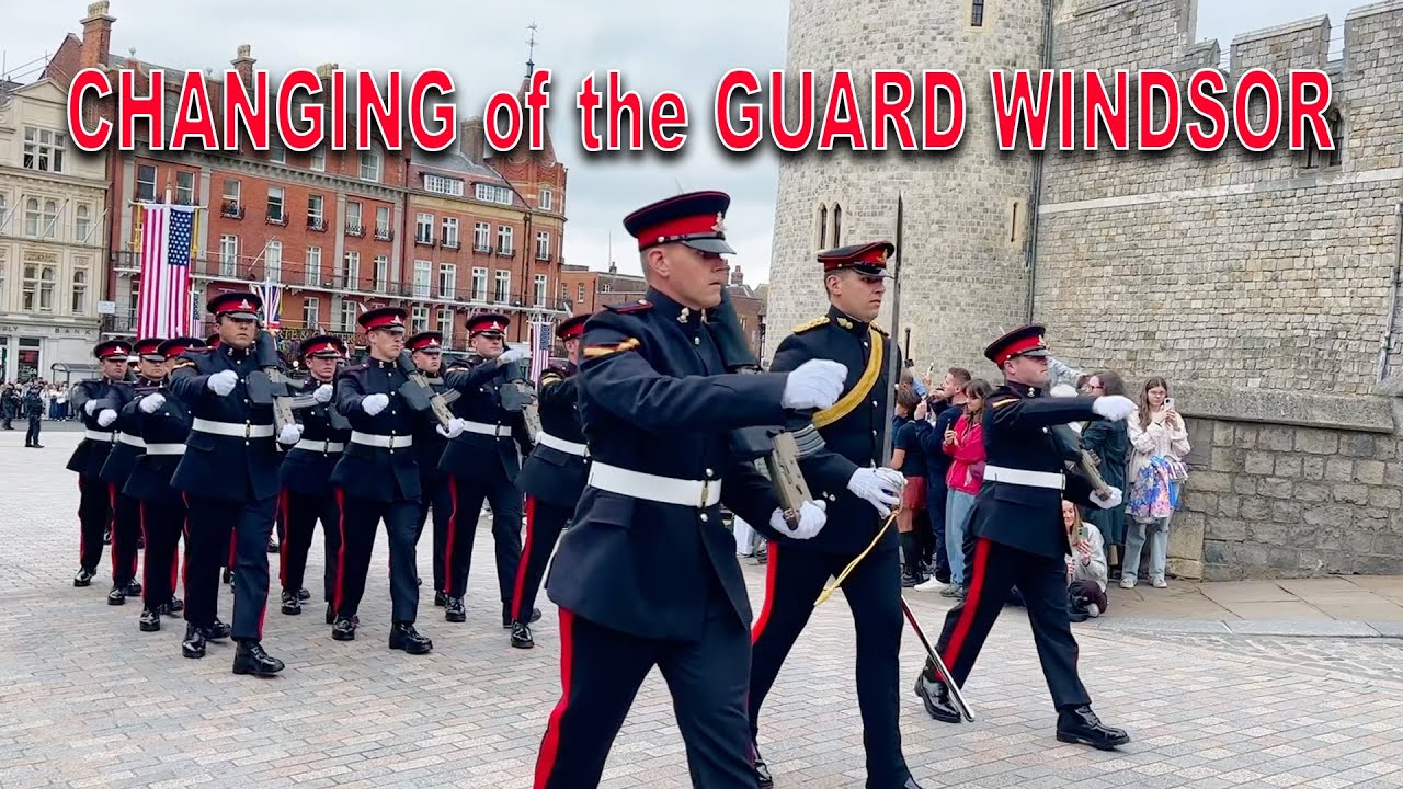 WINDSOR CASTLE GUARD 4th Regiment Royal Artillery with Pipes of No. 12 Coy. Irish Guards NEW