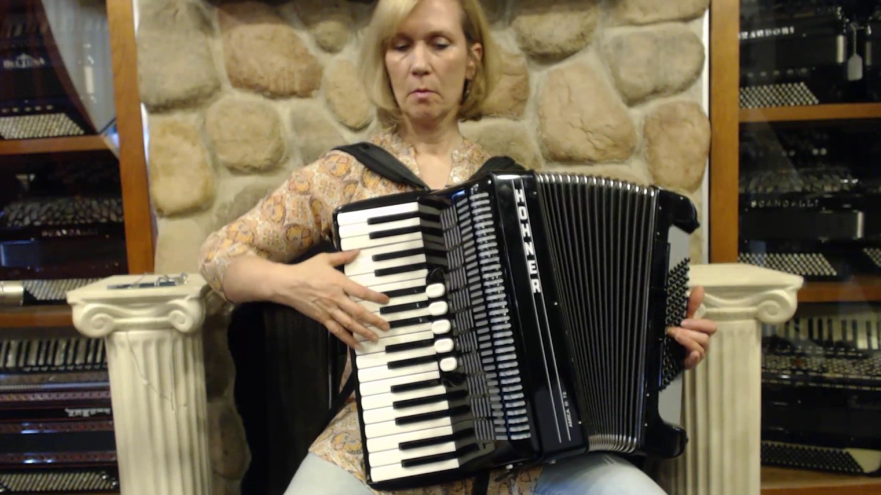3533 - Black Hohner Amica III Piano Accordion LMM 34 72 $1199