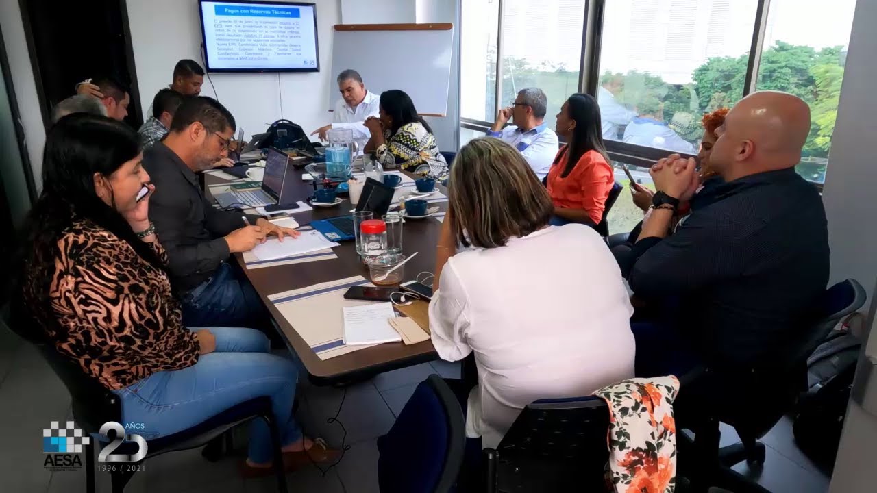 Primera reuni&oacute;n de junta directiva bajo la gesti&oacute;n del doctor Luis Hern&aacute;n S&aacute;nchez Montoya