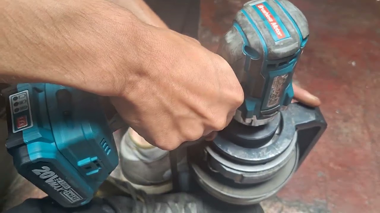 Como desarmar automatico de yamaha bws 125 x con herramienta especializada.