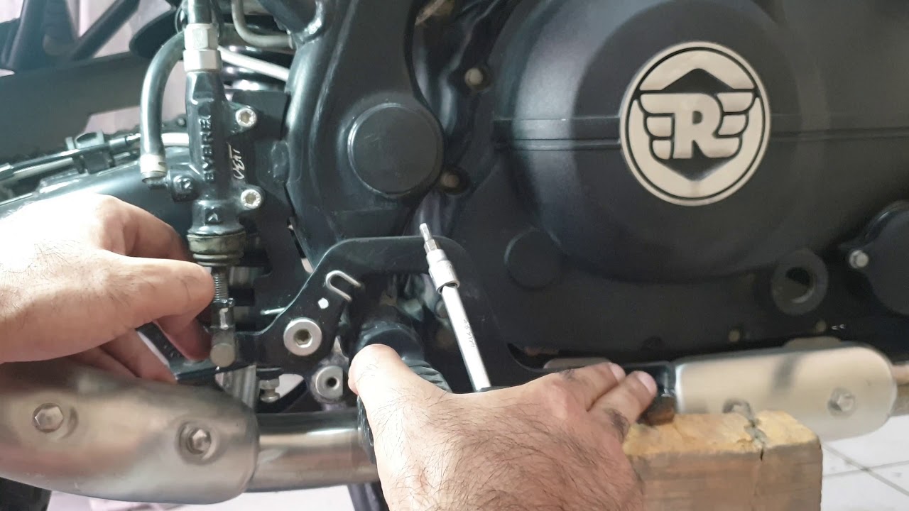 Royal Enfield Himalayan | Rear Brake Pedal & Gear Shift Lever Adjustment