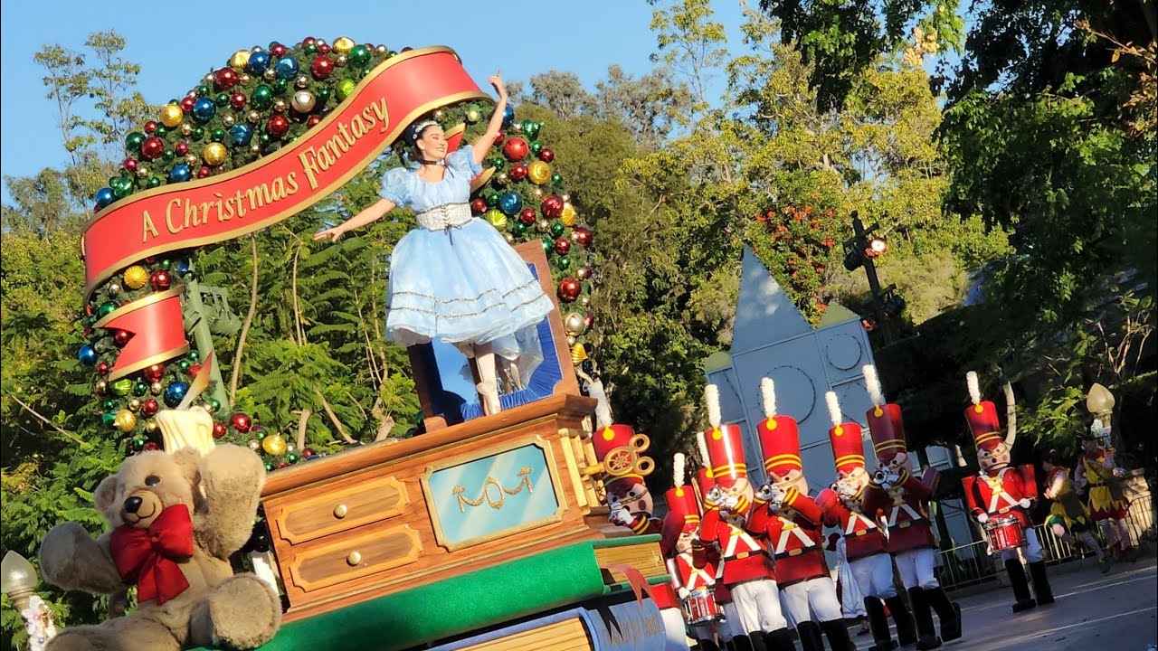 A Christmas Fantasy Parade | Full Show 2023