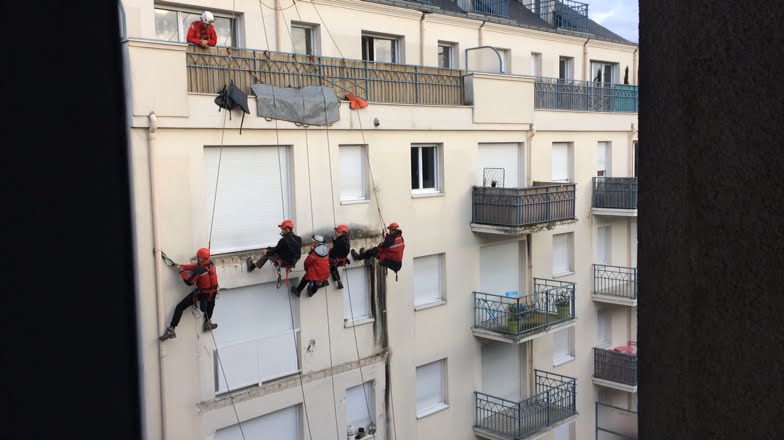 Enquête en rappel sur l'effondrement du balcon