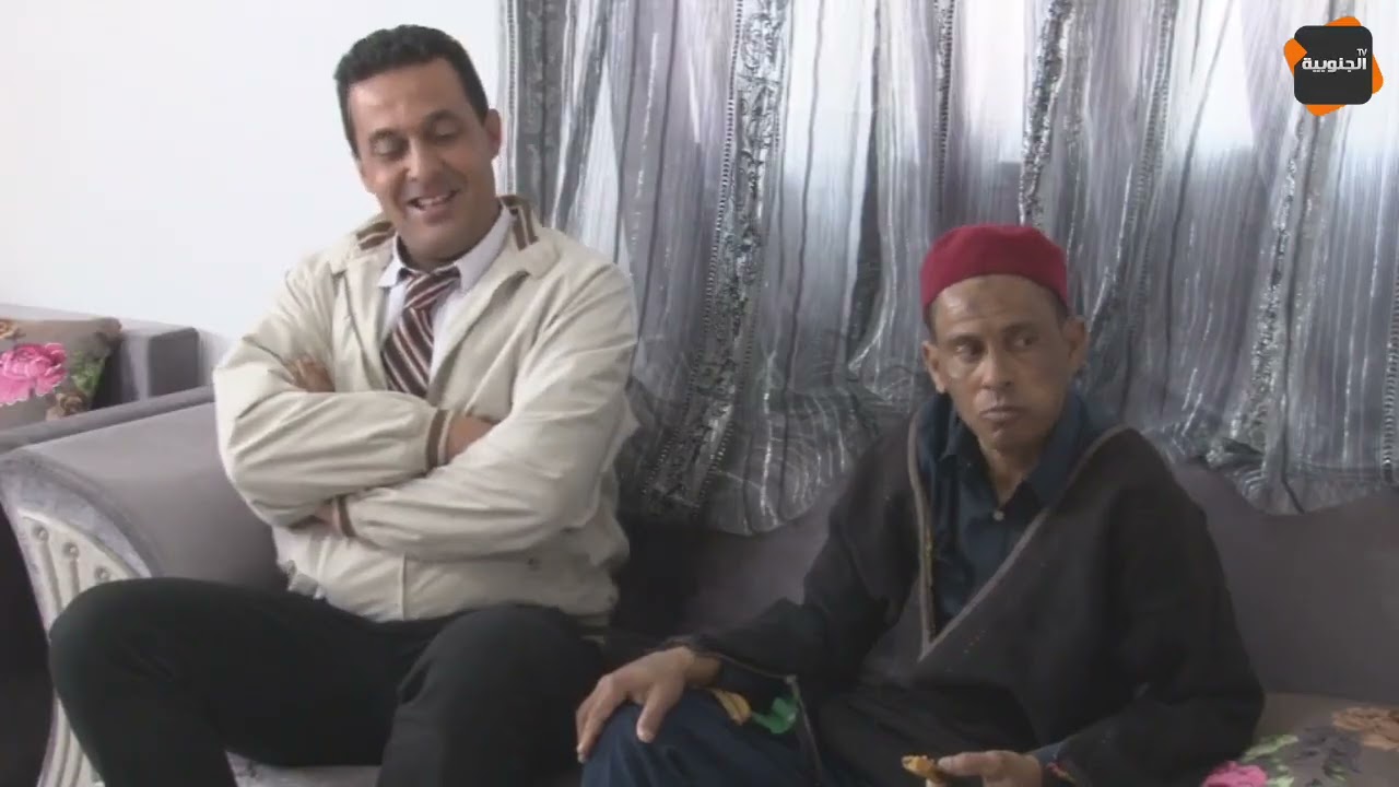 النقار لكشف الخنار:   شنوة السبب يخلي جارك حنين ورجلة ؟🤣🤣؟