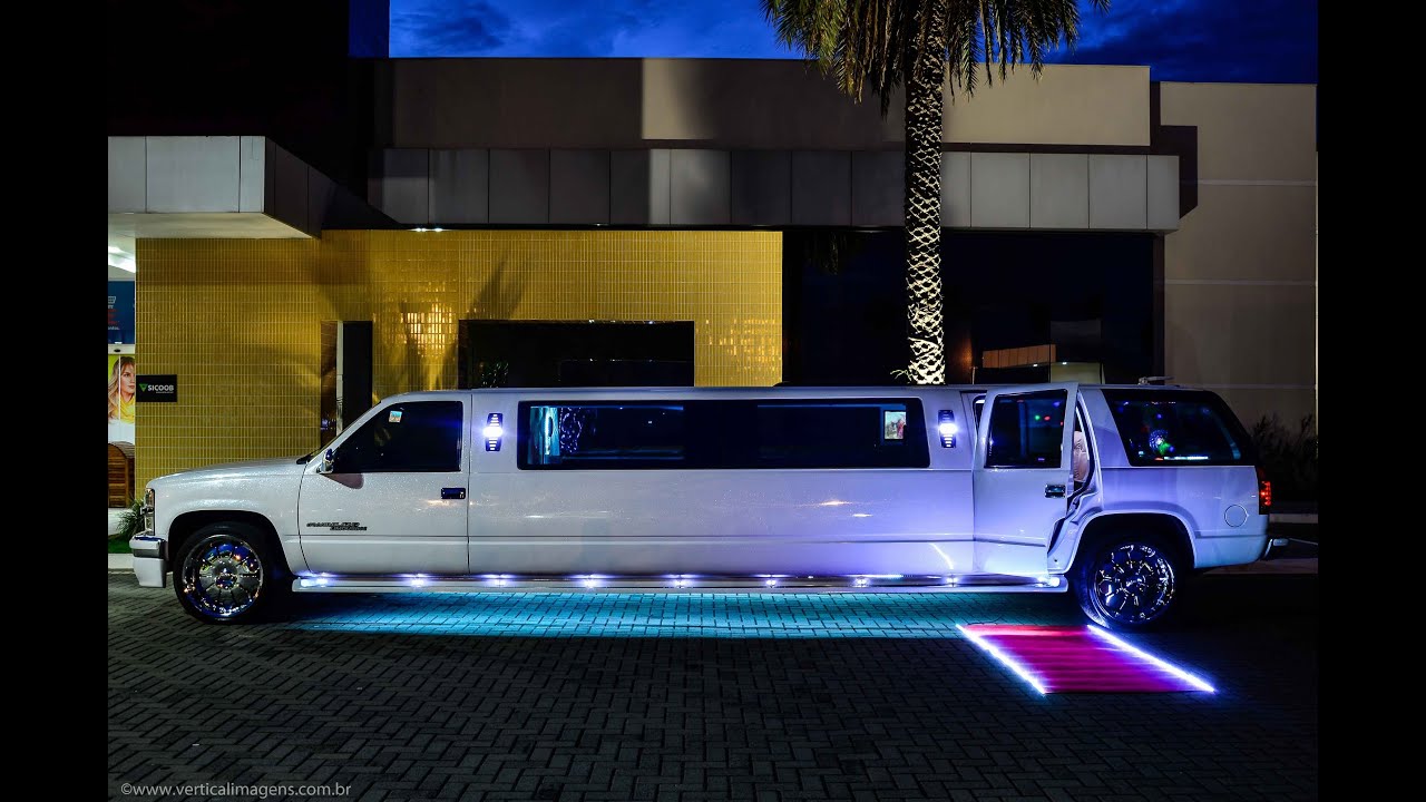 GRAND BLAZER LIMOUSINE