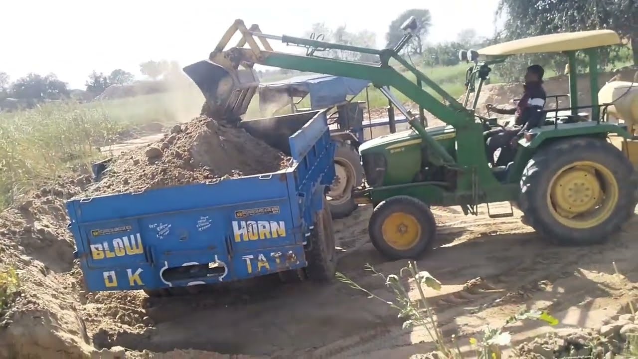 Mahindra , jhon Loader machine Se Tarolly Loding Karte।Loader Se Tarolly Loding। BP Loader ।  bptull