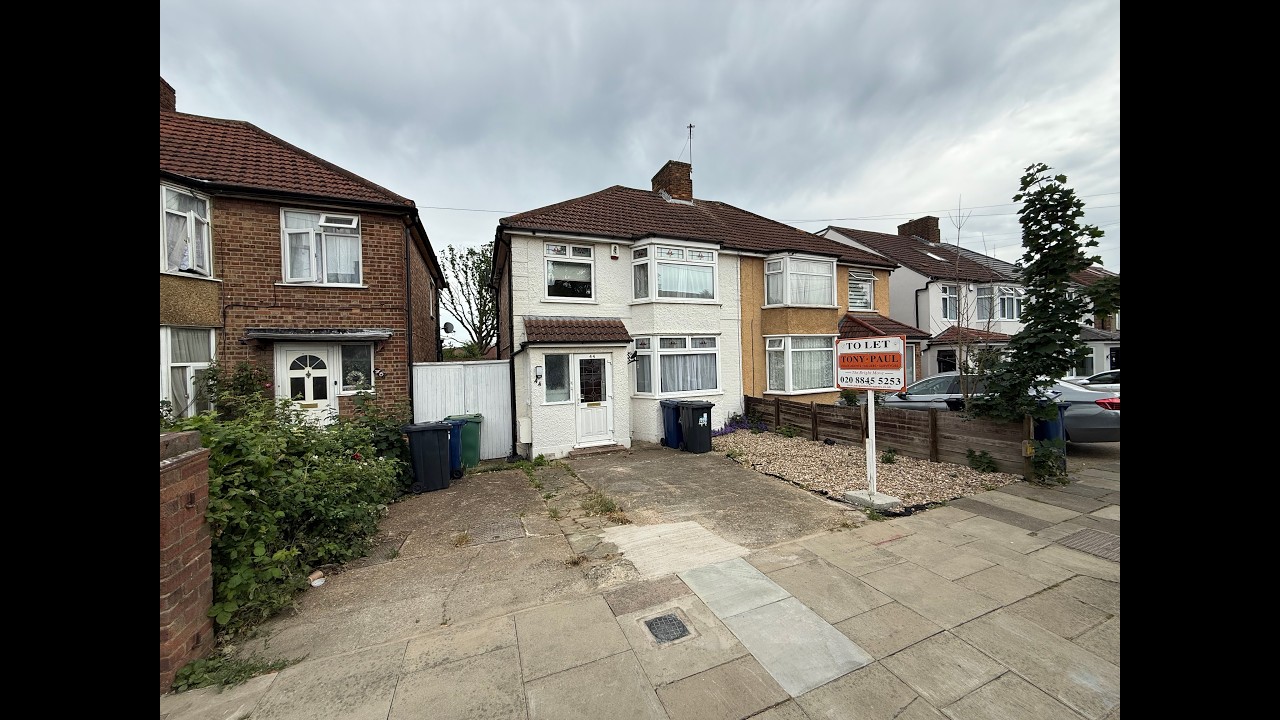 TO LET EXTENDED THREE BEDROOM SEMI DETACHED HOUSE