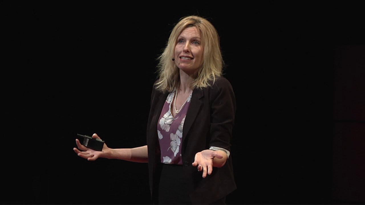 Люди занимаются наукой | Надя Чех | TEDxGreensboro
