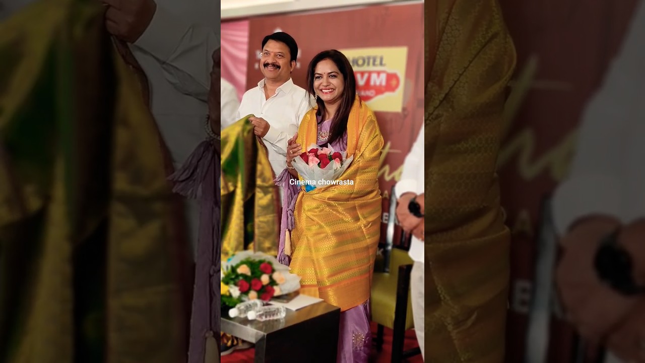 Singer Sunitha Most Beautiful Video🙏🙏🙏#viral#trending#actors#ytshorts#viralvideo#pressmeet