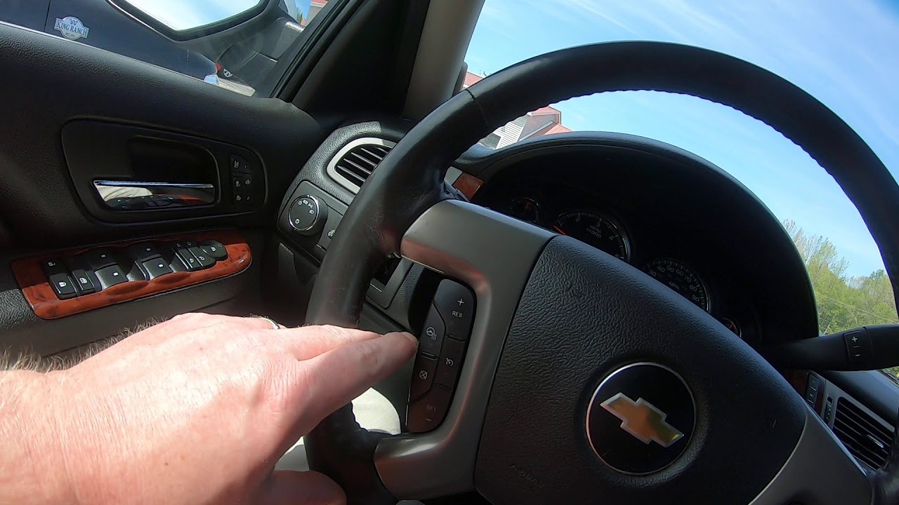 HOW TO USE FEATURES, RADIO AND CONNECT PHONE ON A 2014 CHEVROLET SUBURBAN