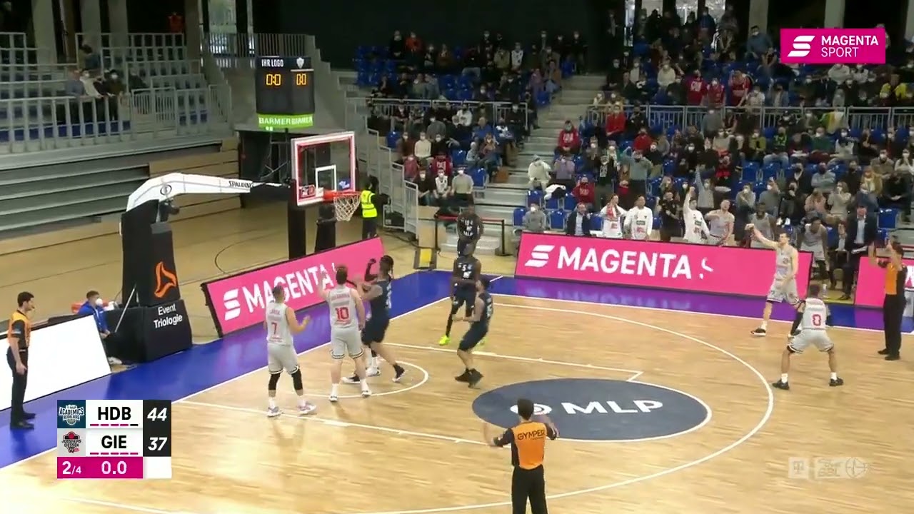 46ers-TV: Florian Koch mit Buzzerbeater