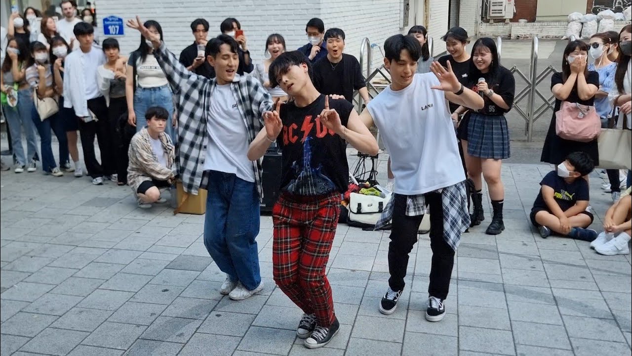 댄스팀 하프(HAF 고공비행)/ 싸이코(Psycho) - 레드벨벳(Red Velvet) 홍대거리버스킹(Hongdae Street Busking)