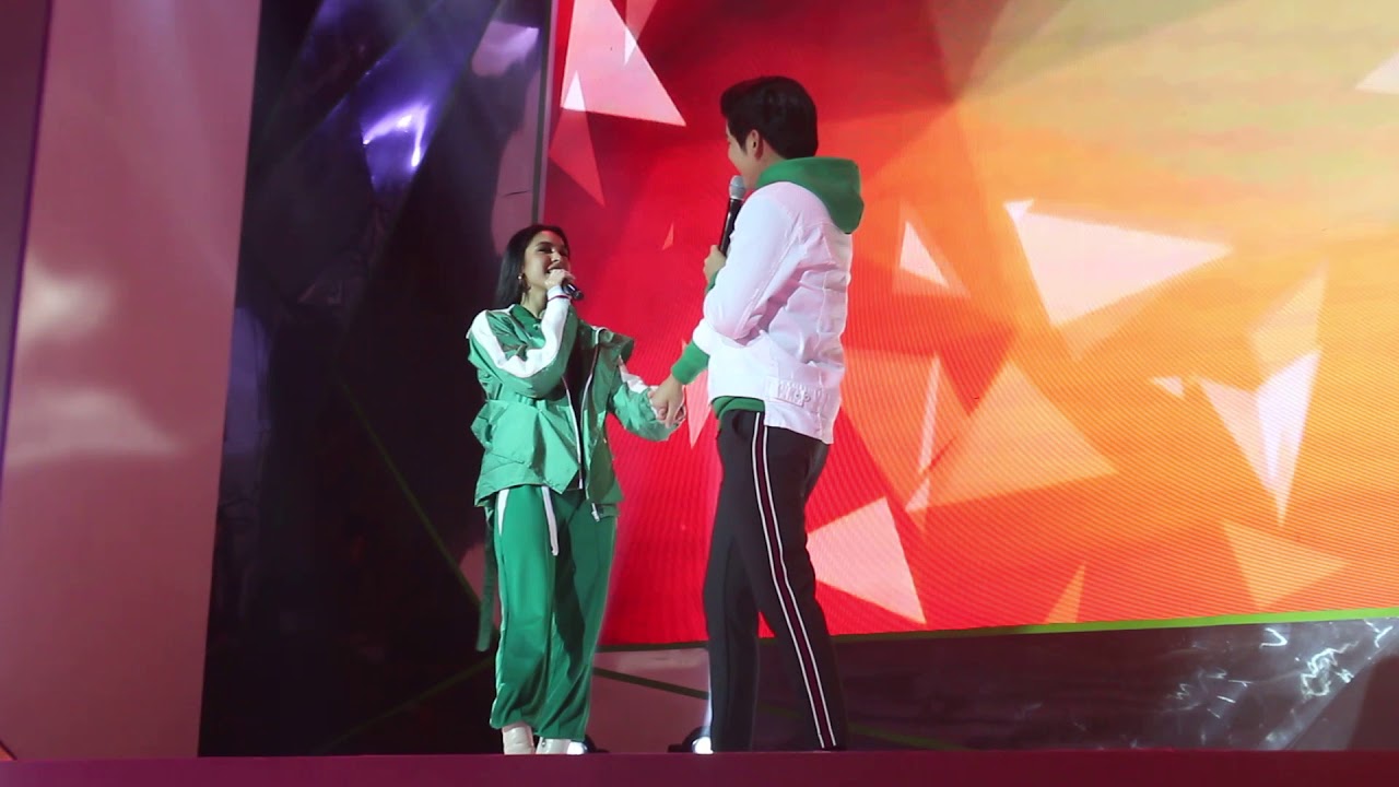 JoshLia sings Perfect (by Ed Sheeran) live at the Oppo F7 Launch