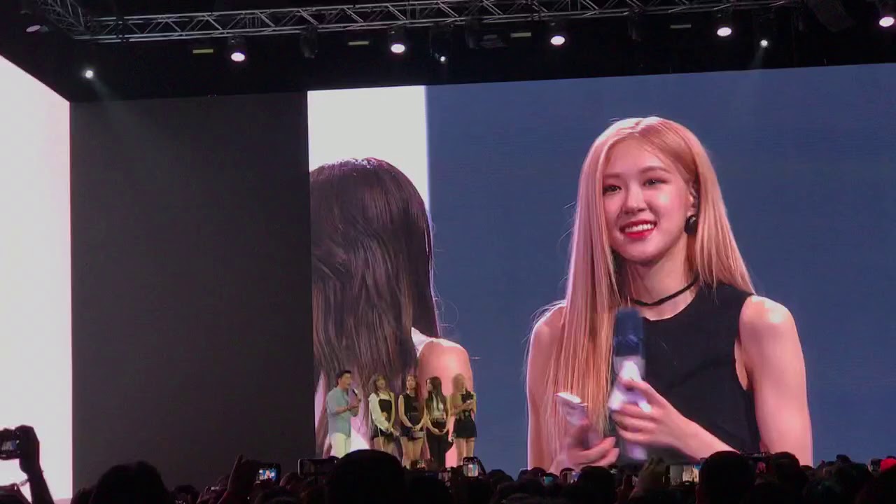 Interview with BLACKPINK at Samsung A Galaxy Event in Bangkok