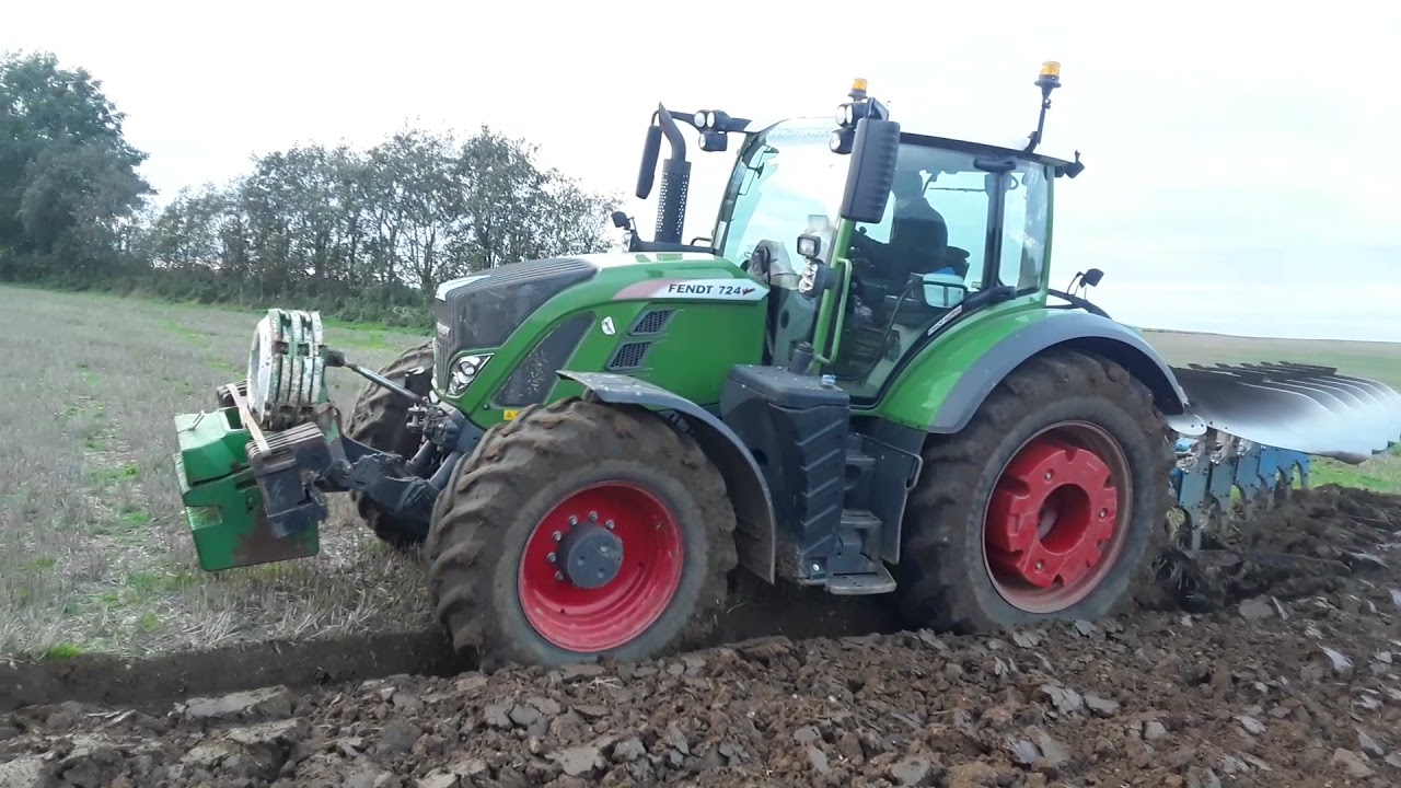 fendt 724 ploughing,   in suffolk