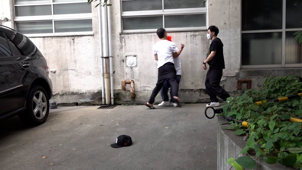撮影許可がおりず殴り合いの喧嘩に