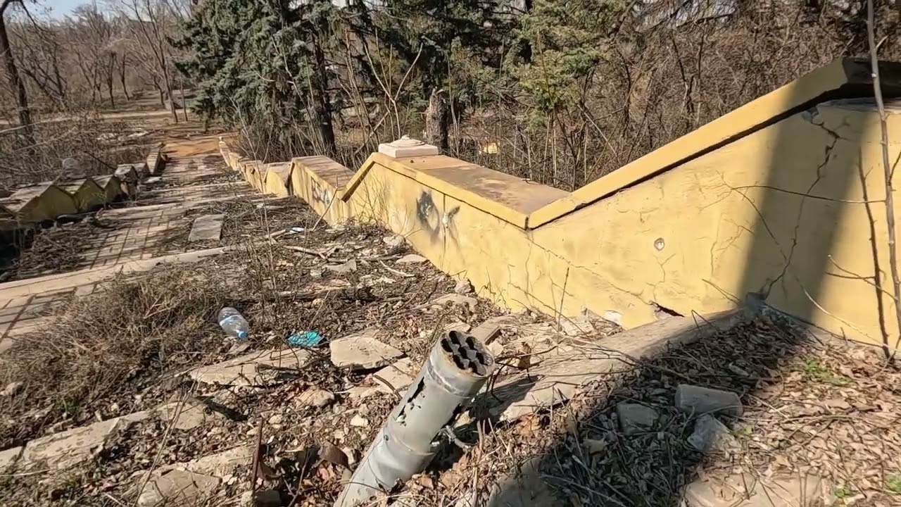 Что на месте Орлёнка, парк им. Лепорского и рядом, 22.03.25.Мариуполь