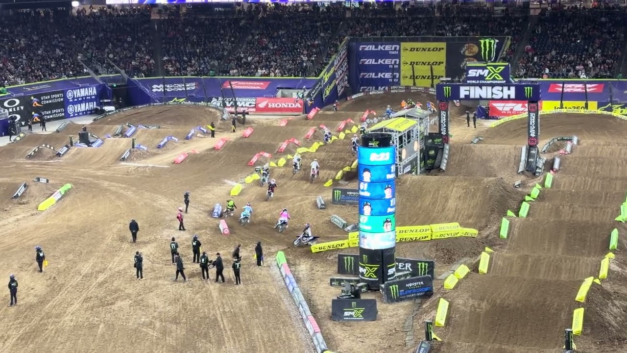 250 Supercross Houston Race 3 first lap