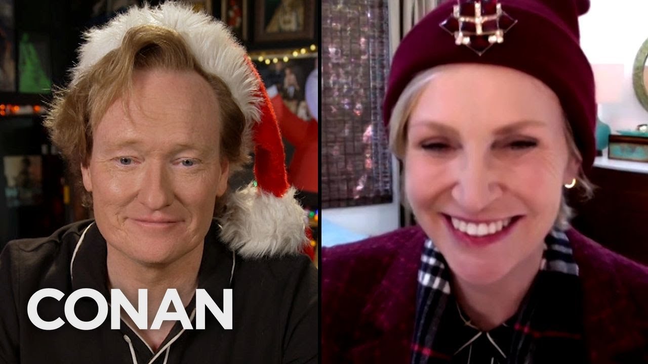 Jane Lynch Embraces Her Dark Side For 