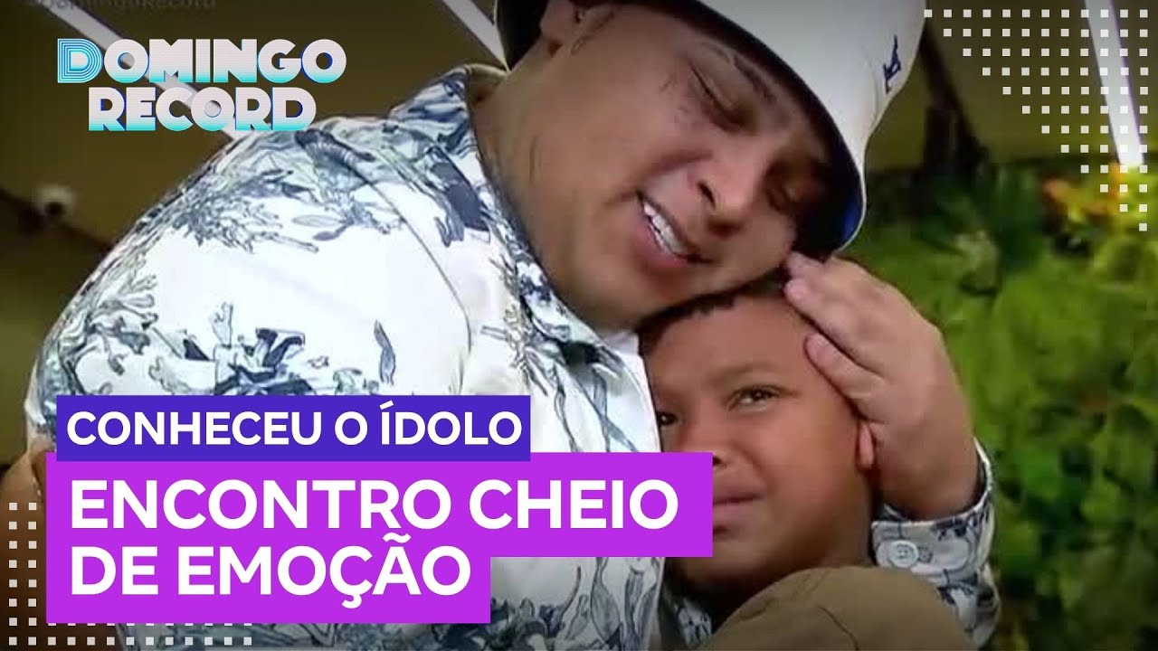Enzo se emociona ao conhecer o ídolo MC Ryan, que presenteia garoto com videogame e roupas