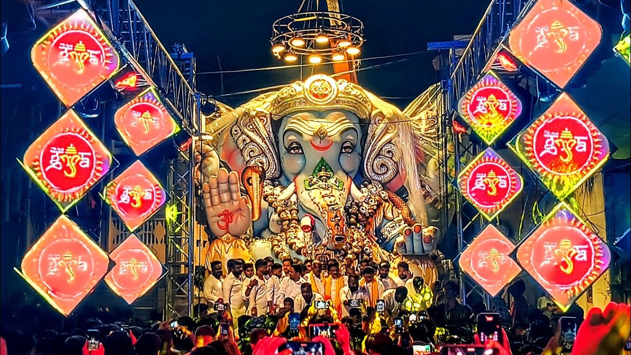 Puranapool Ganesh Aagaman 2025 |  GALBHAVEEDHI YOUTH ASSOCIATION TEAM G.Y.A | #ganeshidol 