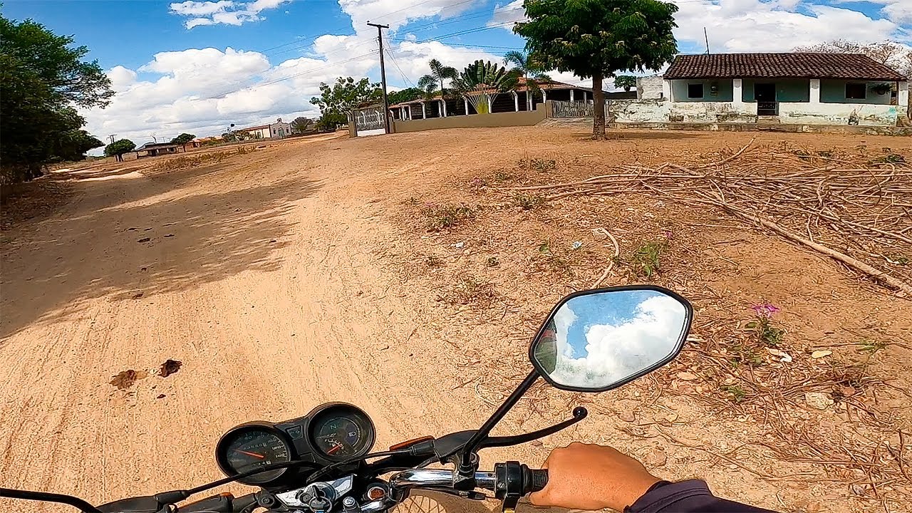 Povoado no sert&atilde;o cearense que parece uma cidade