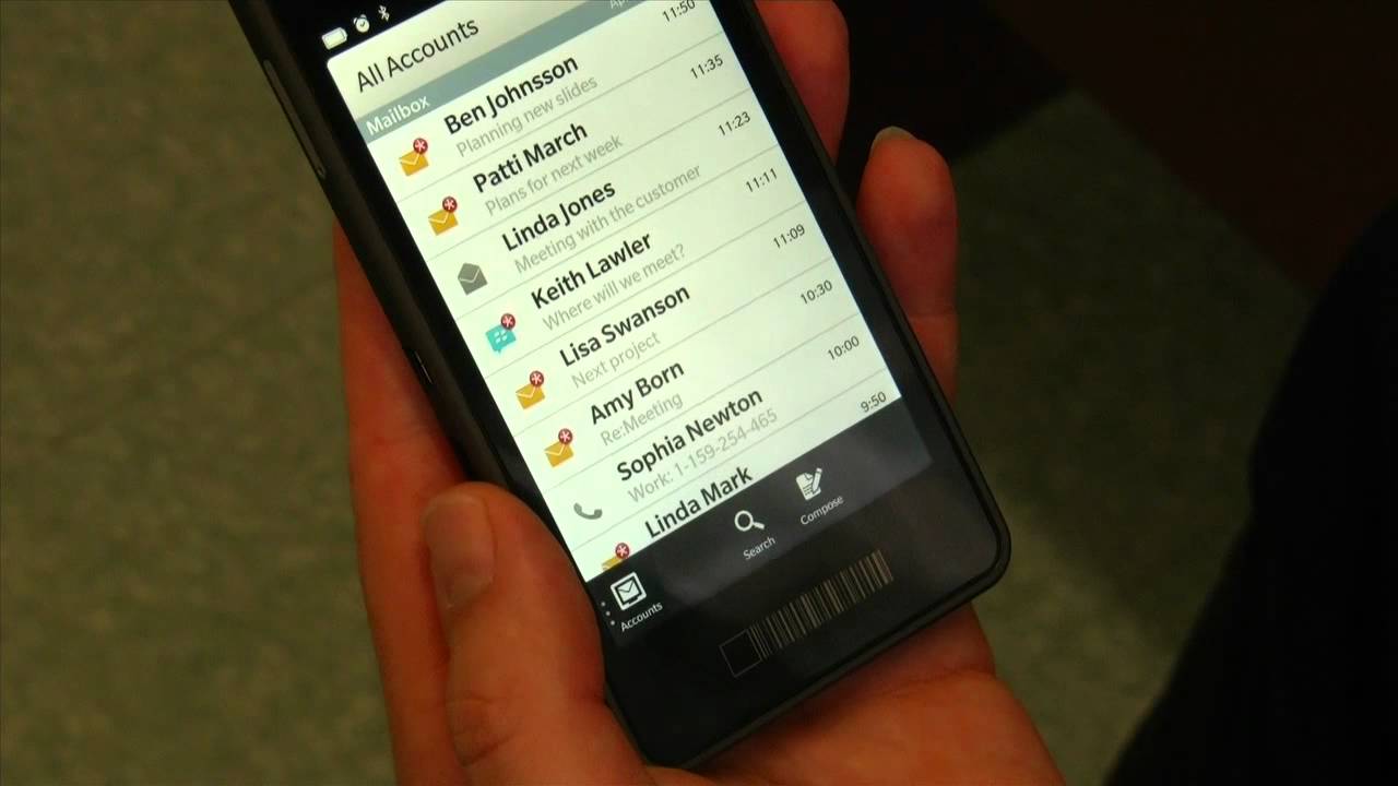 BlackBerry 10 Dev Alpha demo - keyboard and homescreen - MobileSyrup.com