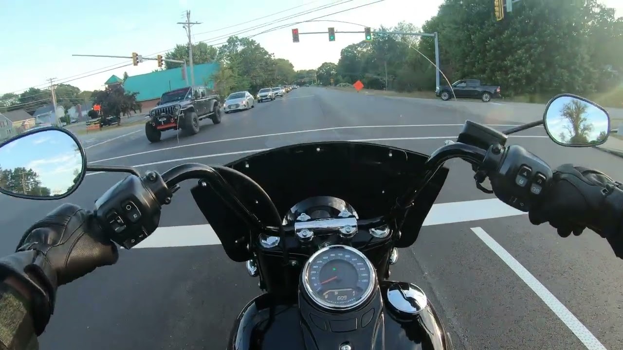 Harley Davidson - Heritage Classic 117 (Evening Ride)