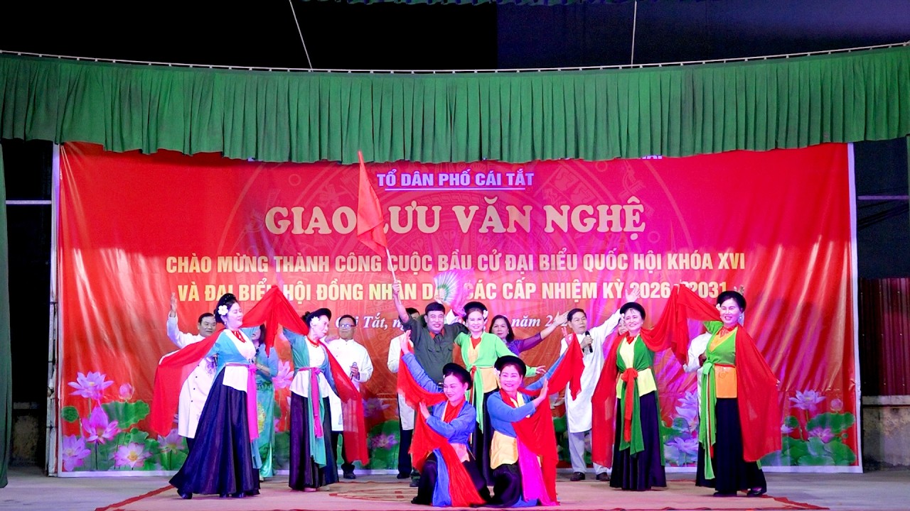 MỪNG ĐẢNG MỪNG XUÂN / CLB CA NHẠC NẮNG THU